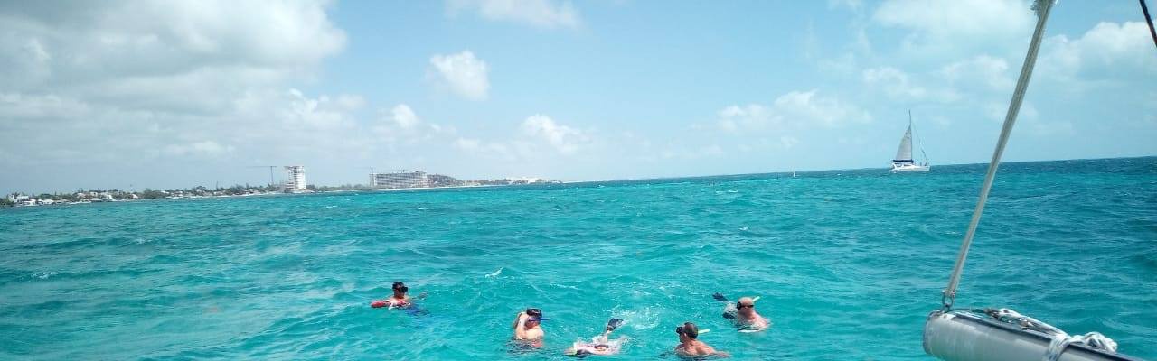 Catamarán Privado a Isla Mujeres Premium