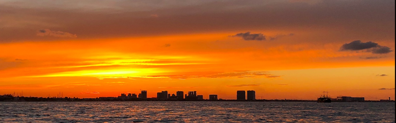 Catamarán Sunset Privado a Isla Mujeres